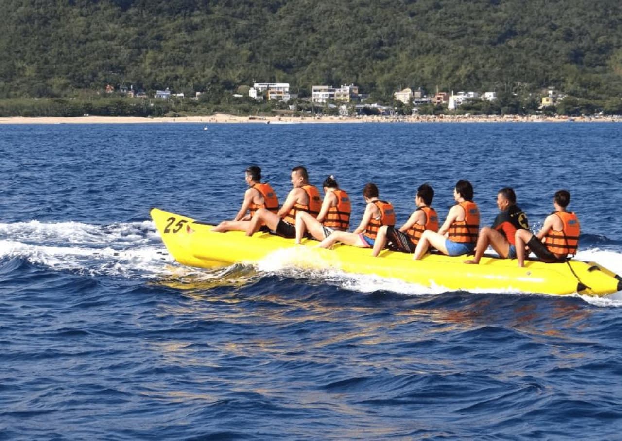 Kenting South Bay Water Sports Experience