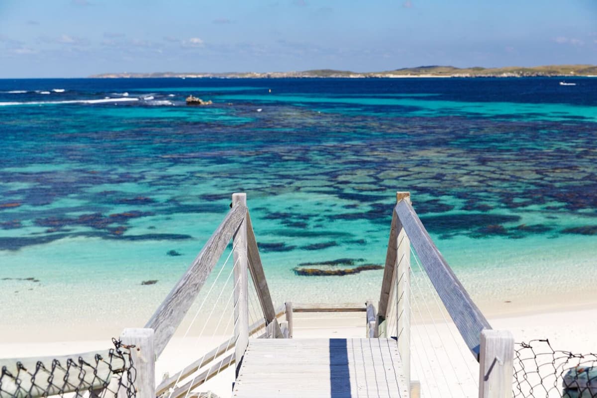 Round Trip SeaLink Ferry Transfer to Rottnest Island with Bike Hire