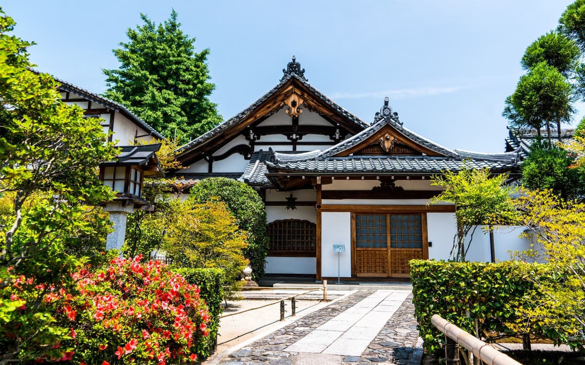 Sagano Bamboo Grove and Arashiyama Half-Day Walking Tour