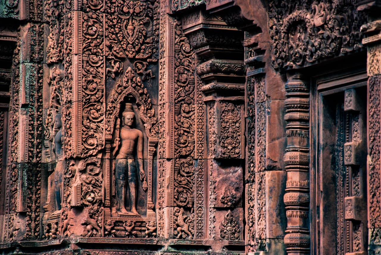Banteay Srei Tour