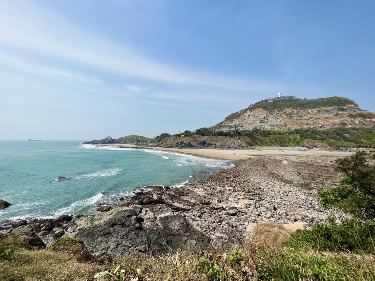 Vung Tau Full-Day Tour from Ho Chi Minh: Thuy Van Beach, Jesus Christ Statue, Thang Tam Temple