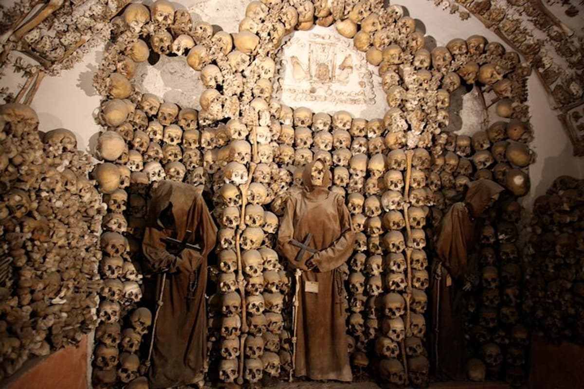 Rome Underground Tour: Capuchin Crypts, Christian Catacombs, Basilica of San Martino ai Monti