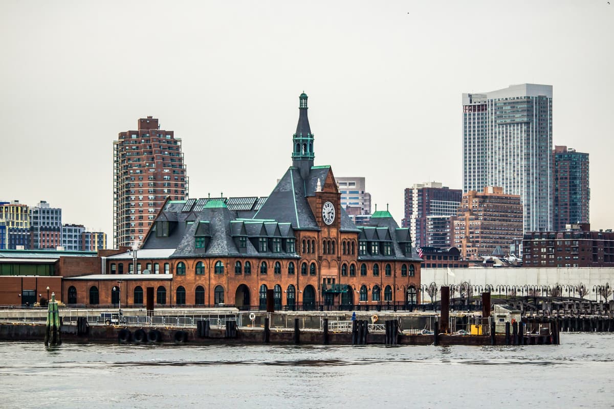 Statue of Liberty and Ellis Island Tour