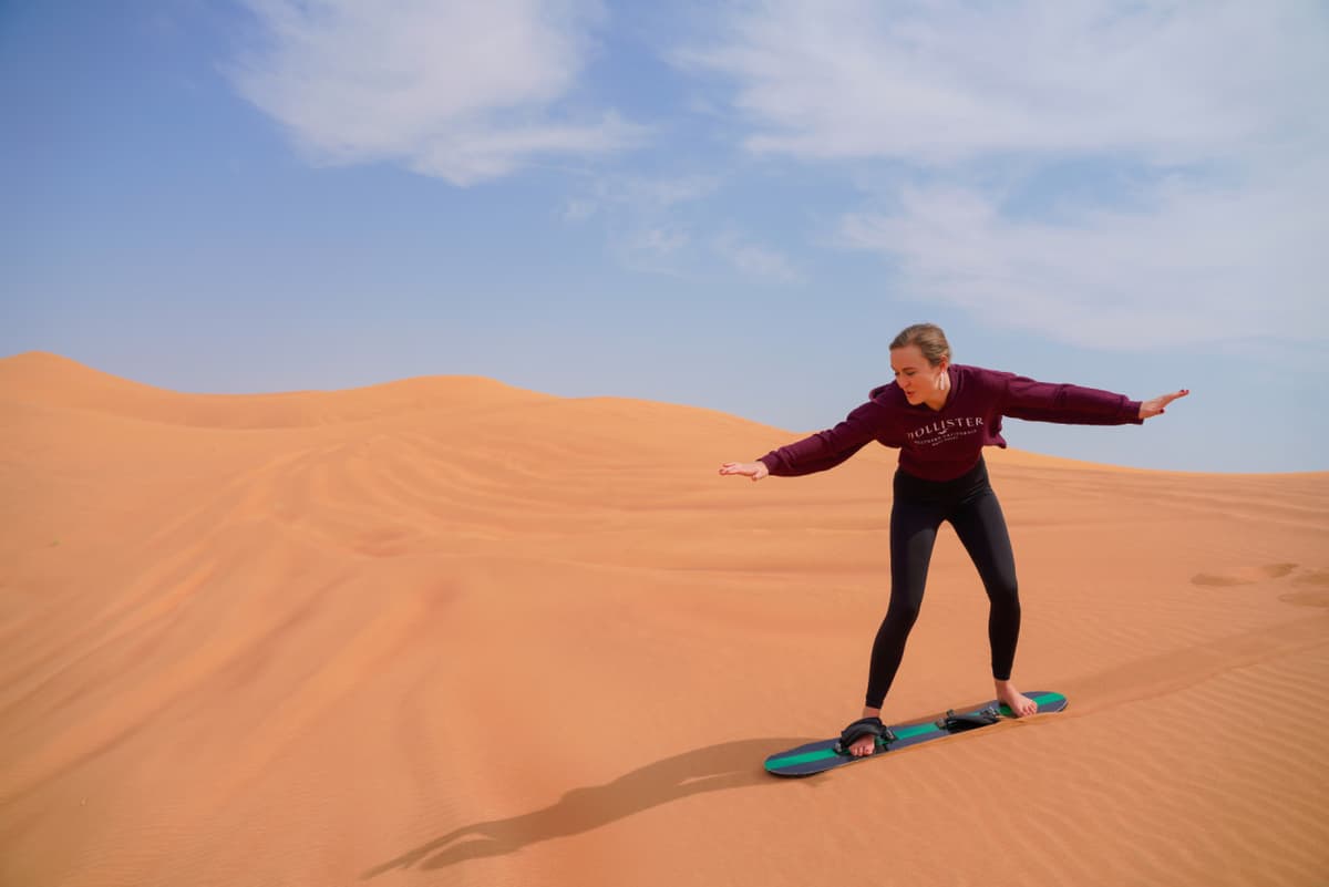 Dubai Red Dunes Desert Safari Tour with Camel Ride and Buffet Dinner at Al Khayma Camp