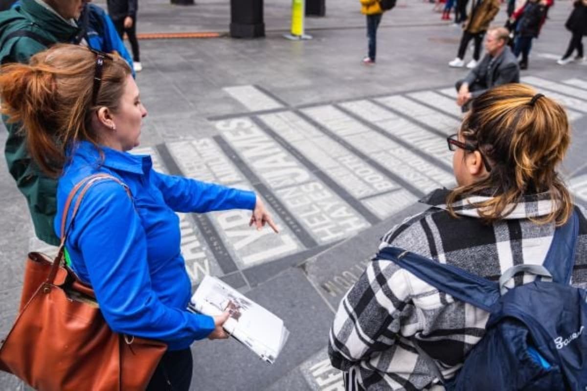 New York Broadway Walking Tour with Studio Visit
