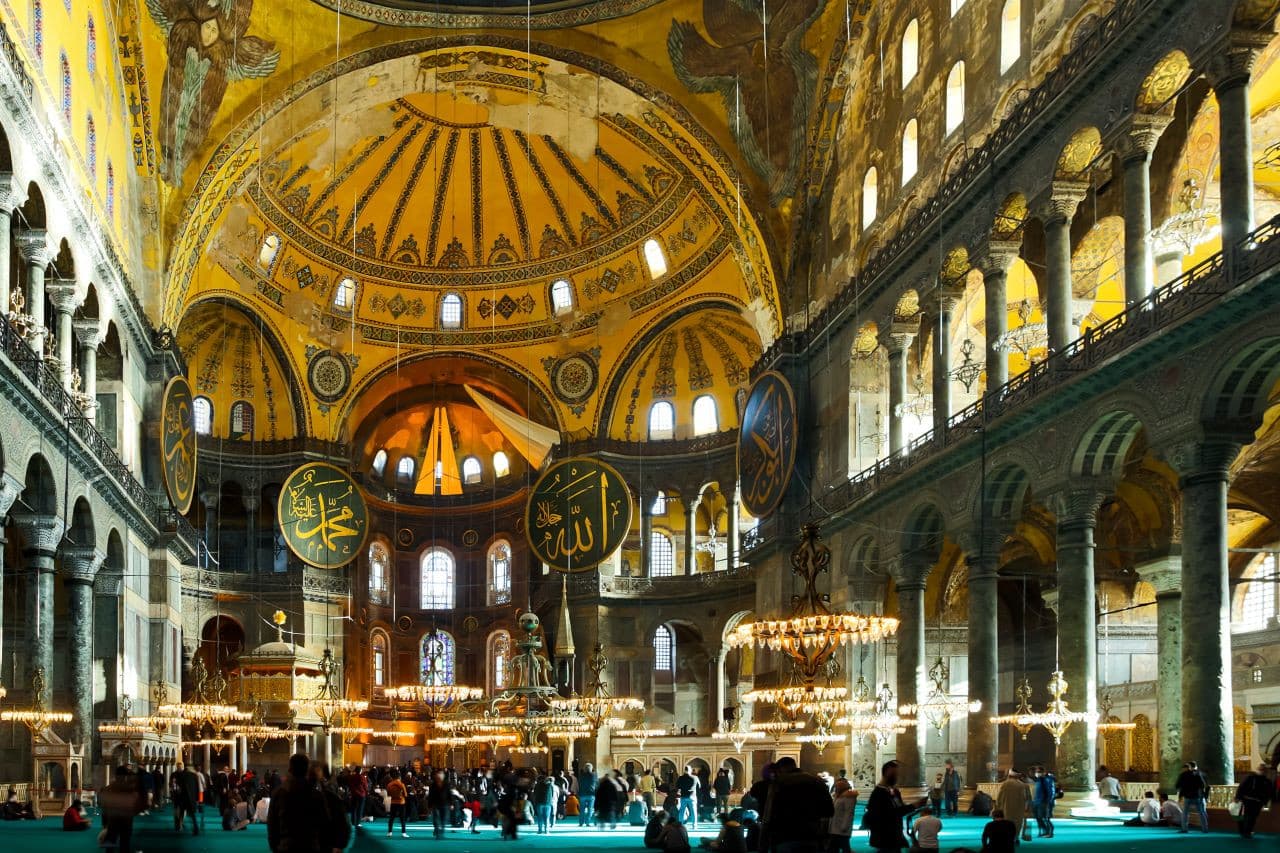 COMBO: Official Hagia Sophia Skip the Line + Dolmabahce Palace Ticket