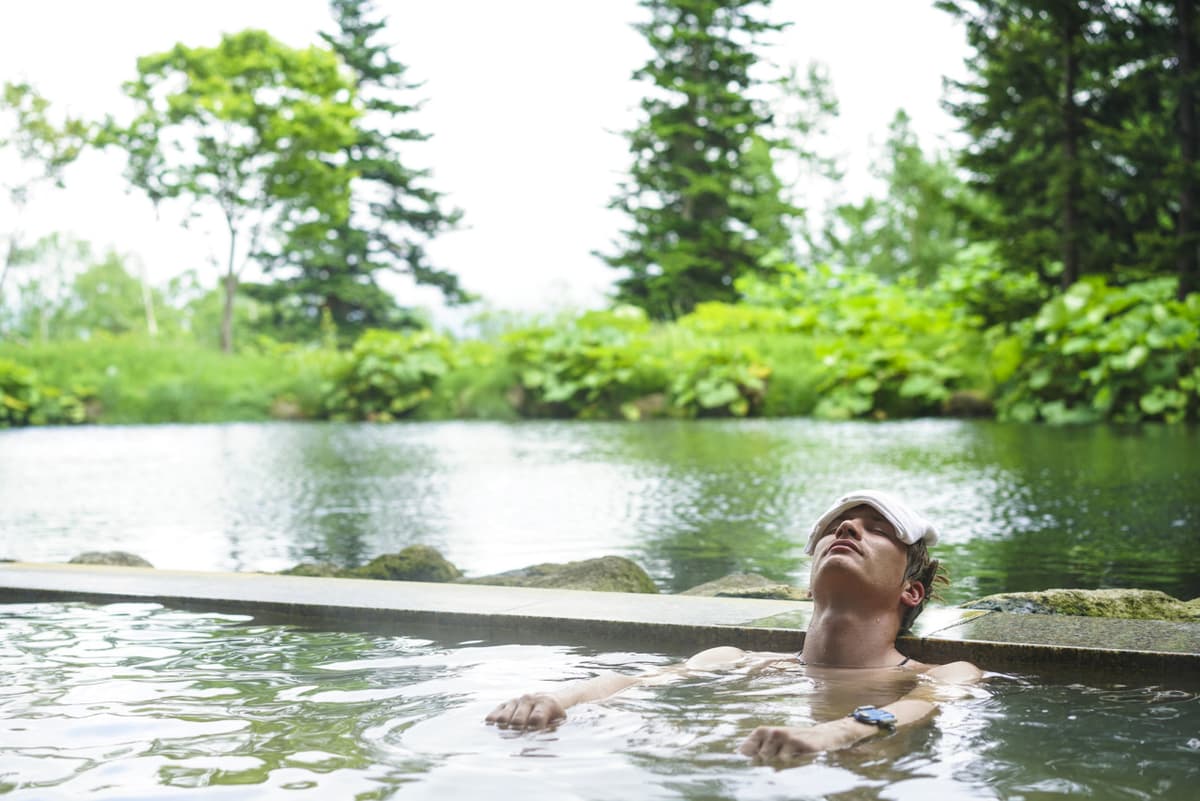 Mount Fuji and Oshino Hakkai Ole Hot Spring Full-Day Tour from Tokyo