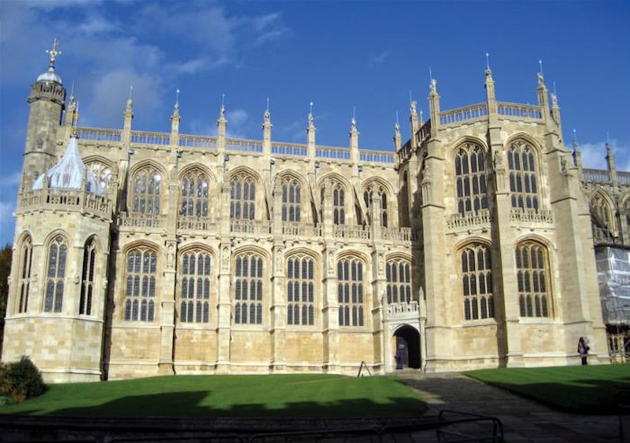 Windsor Castle and Stonehenge Tour from London