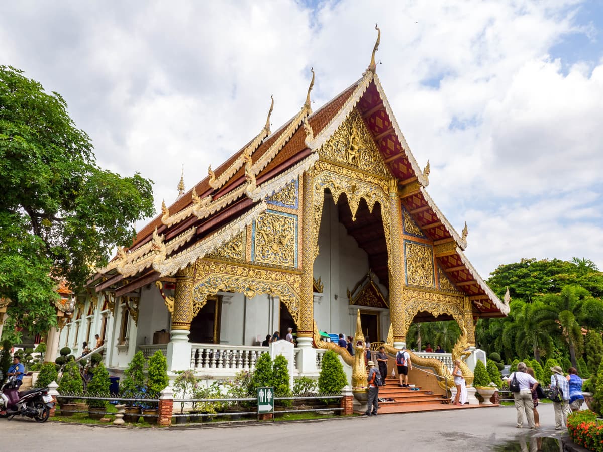 Chiang Mai Old City and Temples Walking Tour