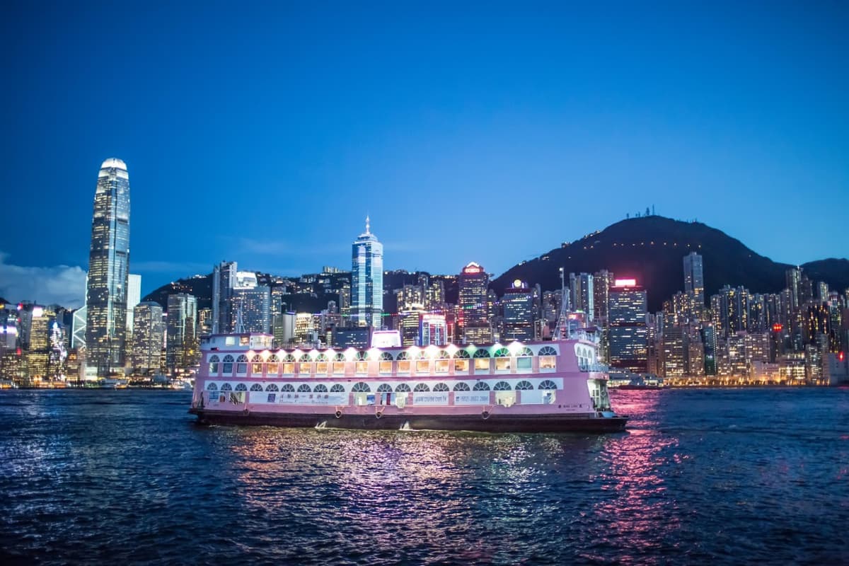 Harbour Cruise Bauhinia