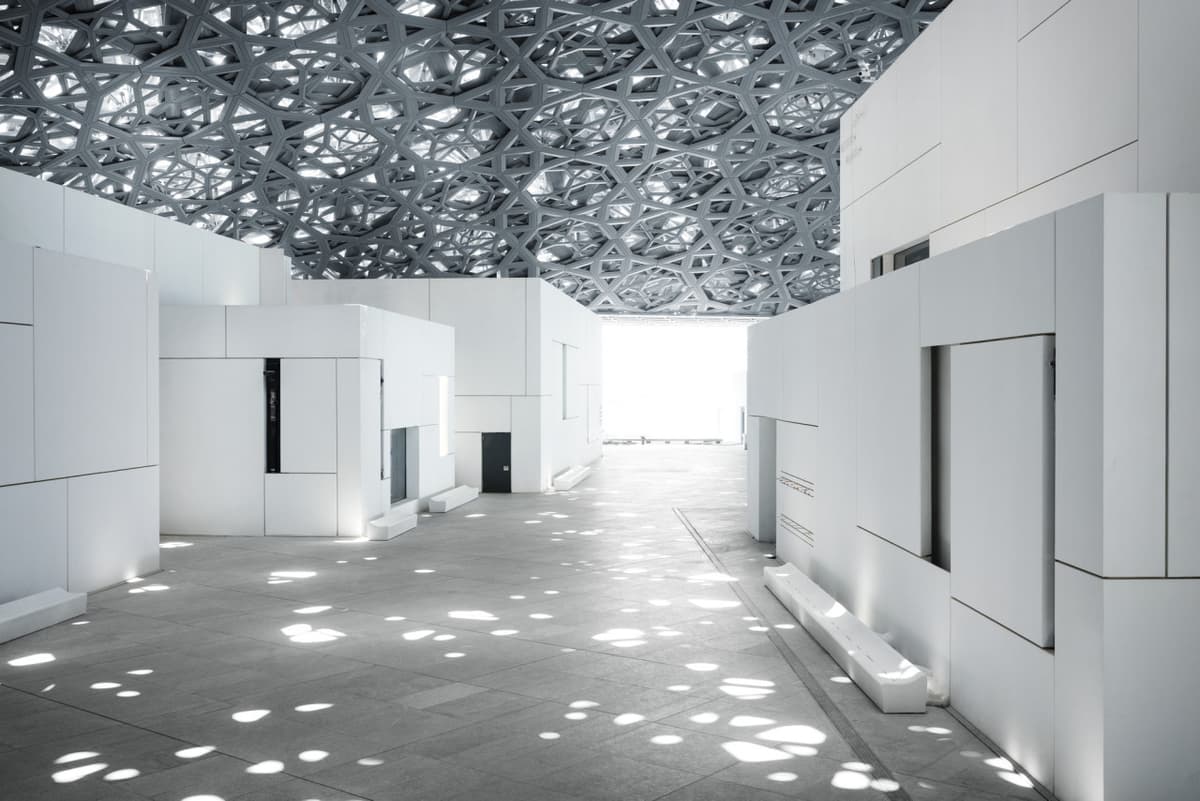 COMBO: The National Aquarium + Louvre Abu Dhabi Tickets