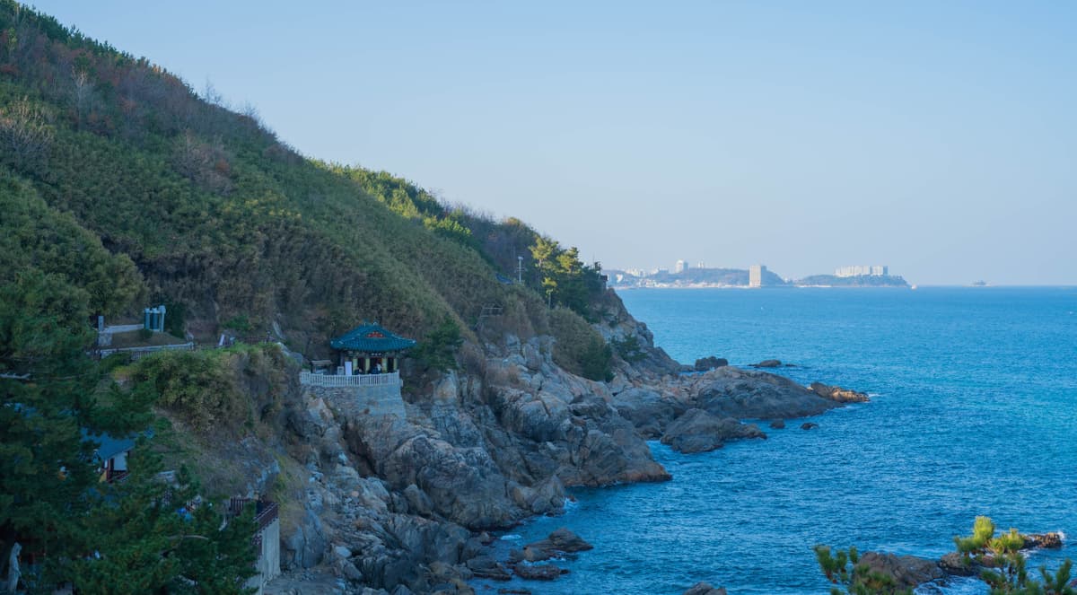 Mount Seorak and Naksansa Temple Tour from Seoul