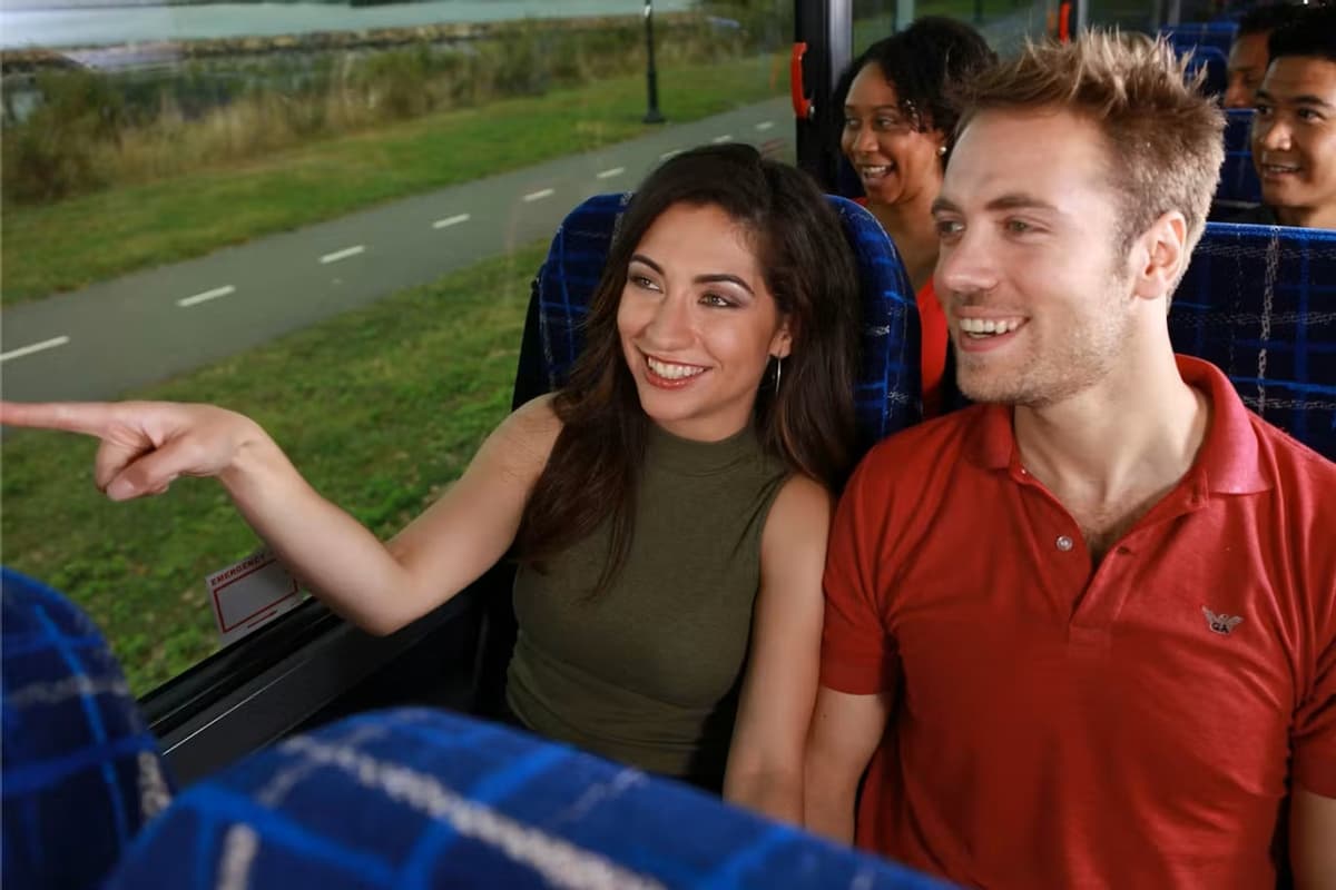 Manhattan: Bus Transfer from/to Newark Airport