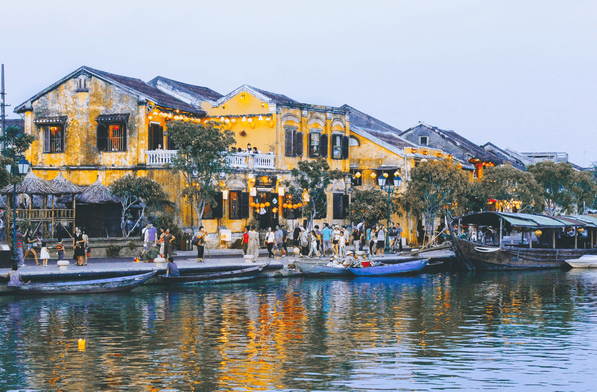 Son Tra Peninsula, Marble Mountains, and Hoi An Ancient Town Half-Day Tour from Da Nang