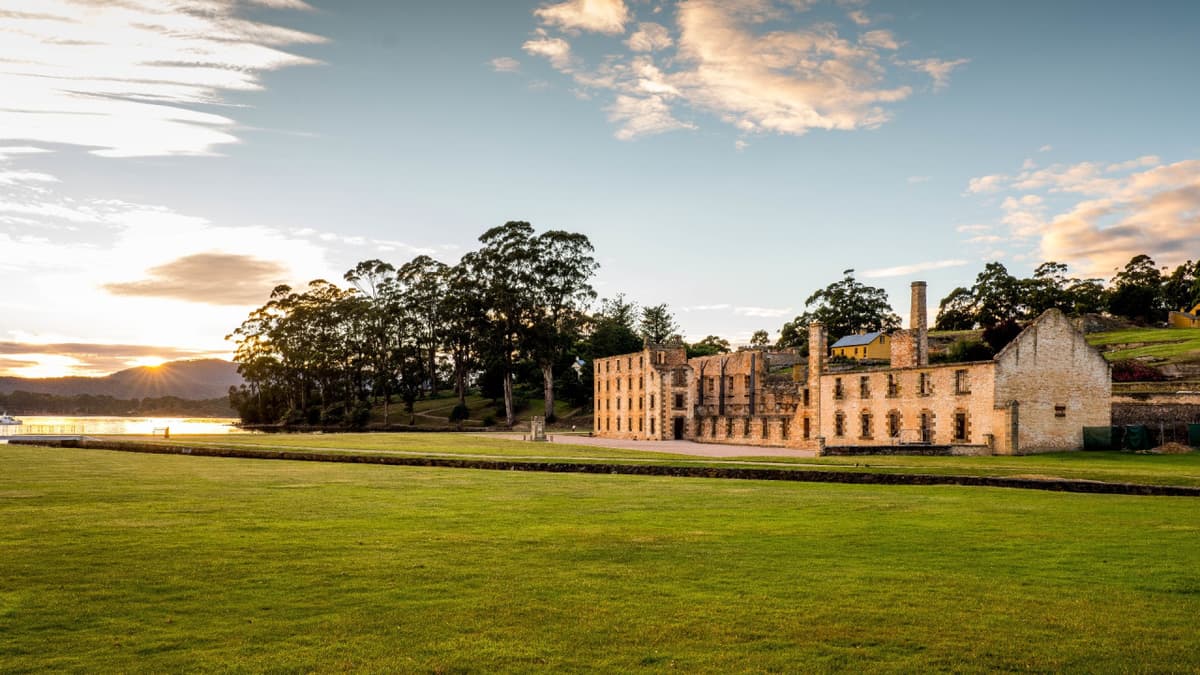 Port Arthur Historic Site & Tasman Peninsula Tour from Hobart
