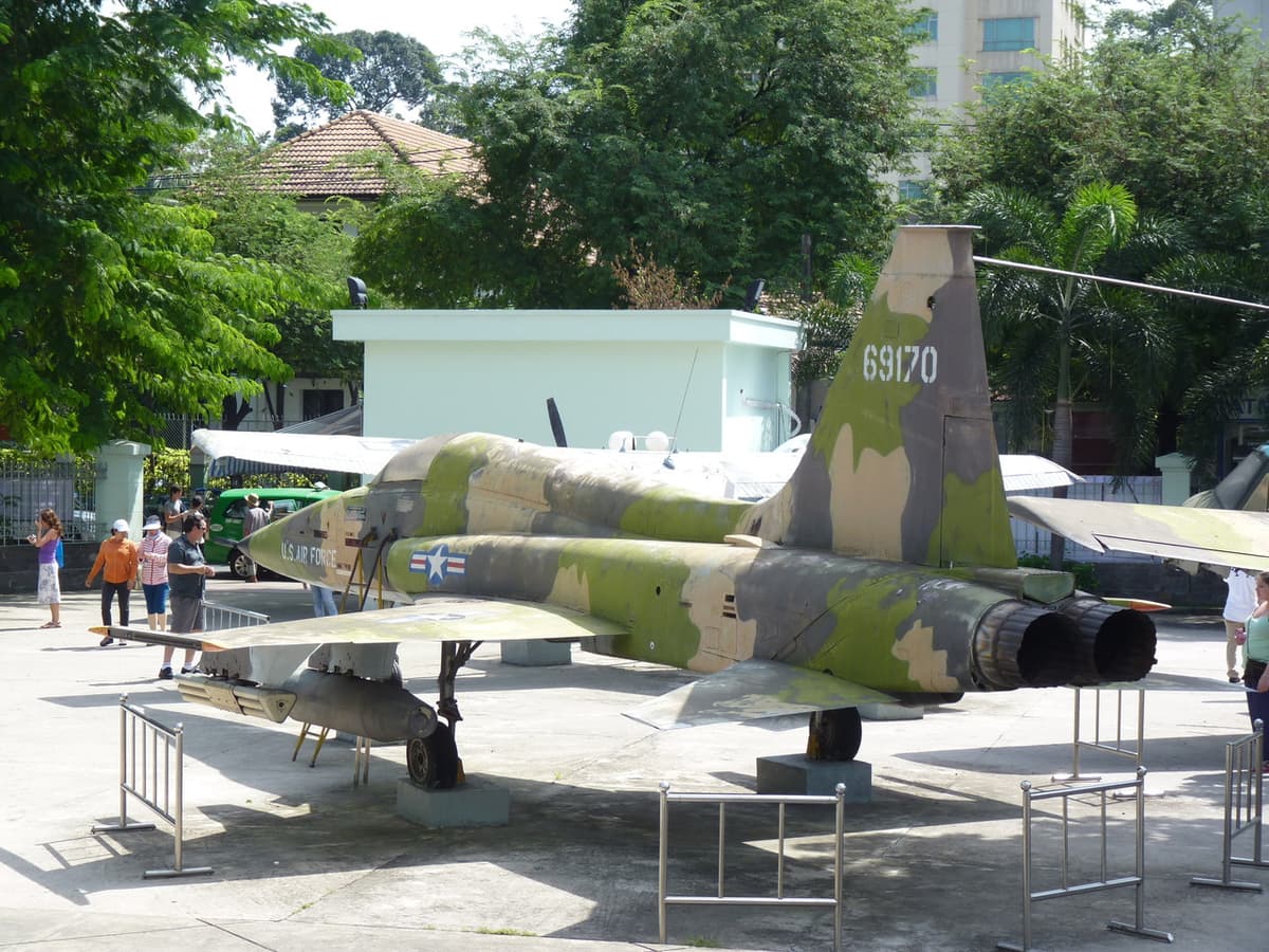 Ho Chi Minh City and Cu Chi Tunnels Full-Day Tour