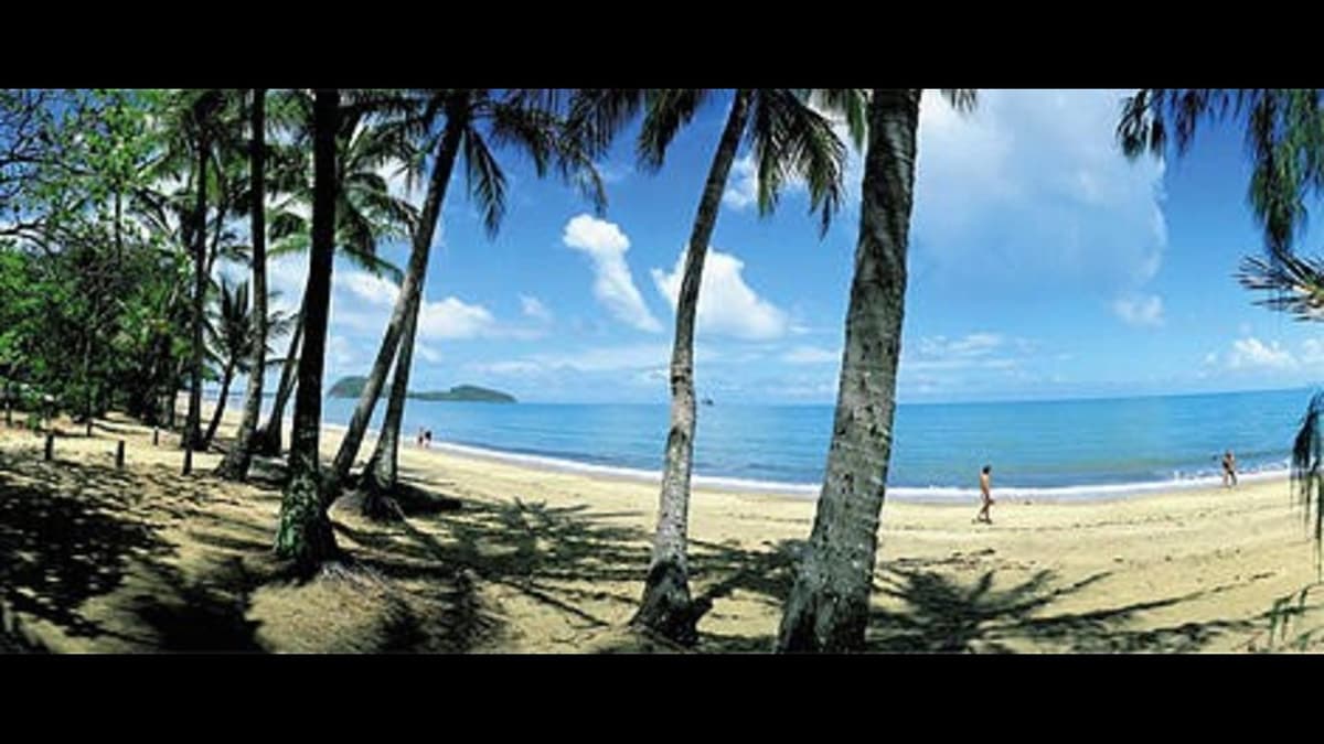 Hartley's Crocodile Adventures and Kuranda Tour from Port Douglas