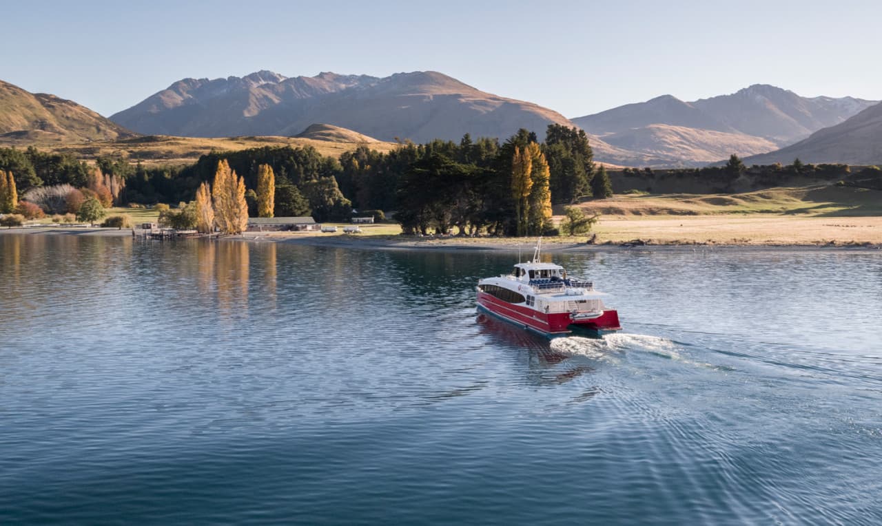 Mt. Nicholas Farm Experience with Lake Wakatipu Cruise