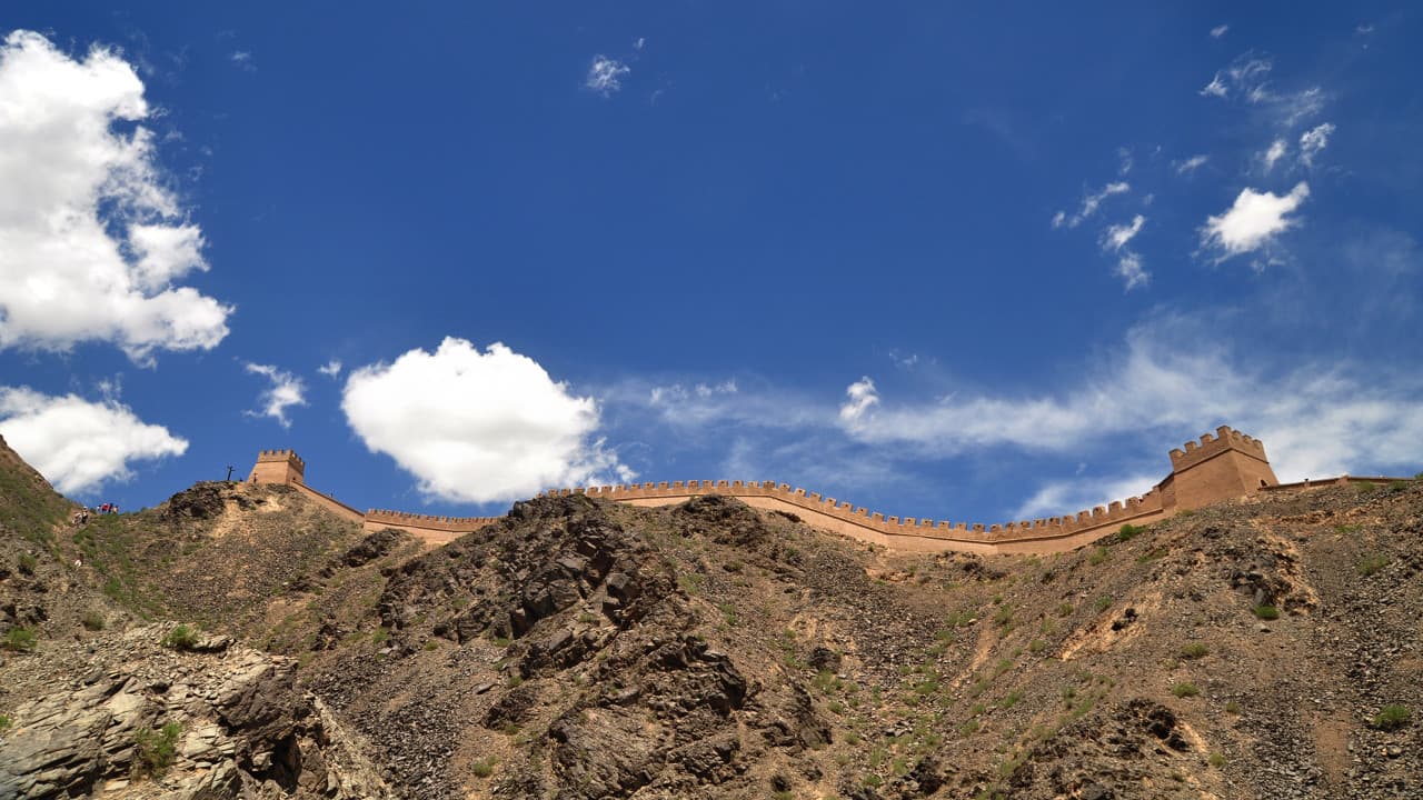 Jinshanling Great Wall Hiking Tour