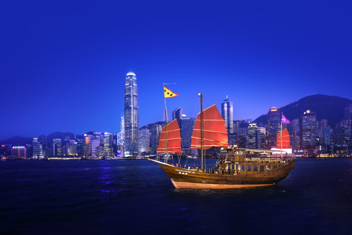 Aqualuna Victoria Harbour Cruise Ticket