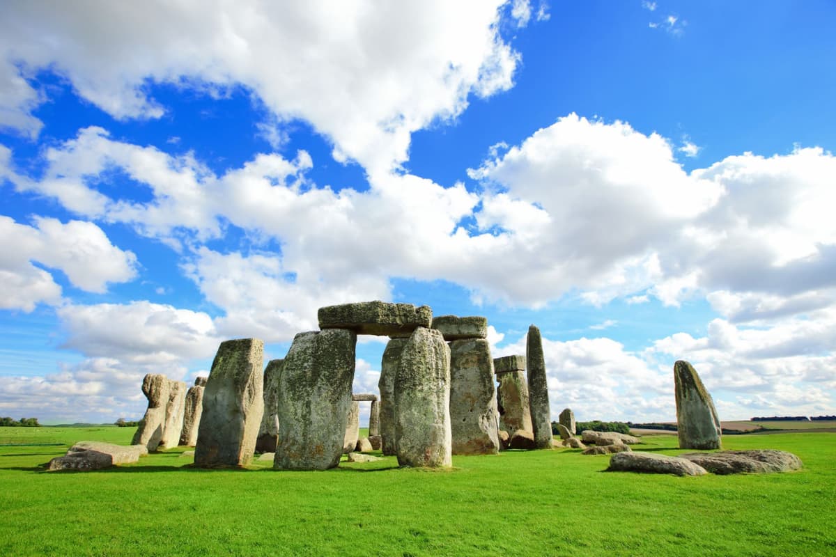 Windsor Castle and Stonehenge Tour from London