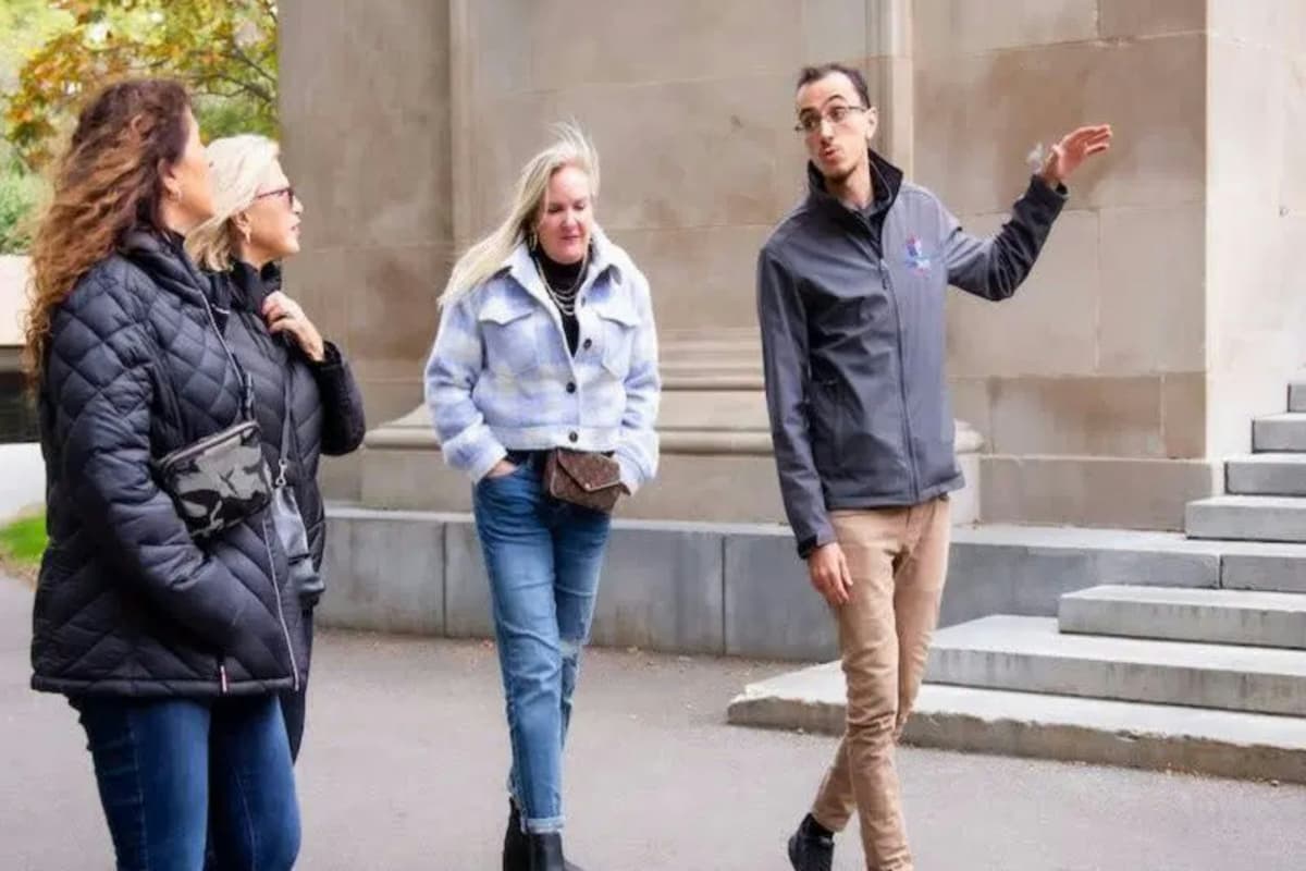 Boston: Guided Walking Tour + USS Constitution Museum + Sightseeing Cruise