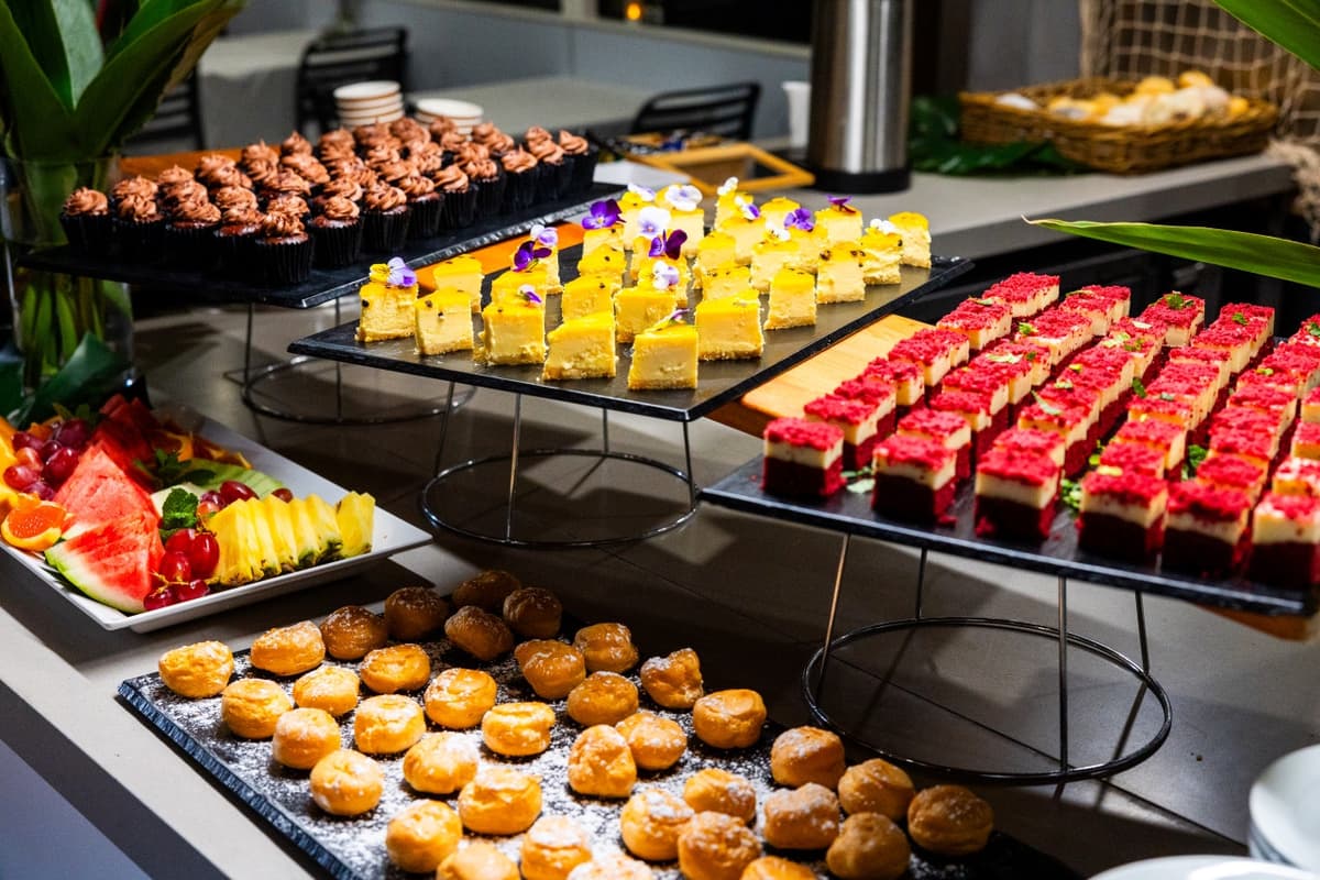 Gold Coast Buffet Dinner Cruise aboard Sea World Cruises