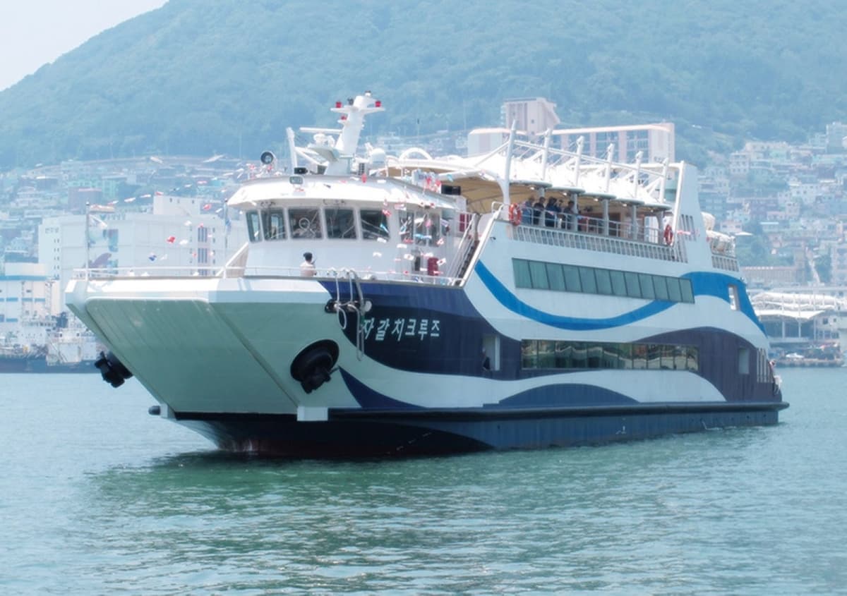Busan Jagalchi Cruise