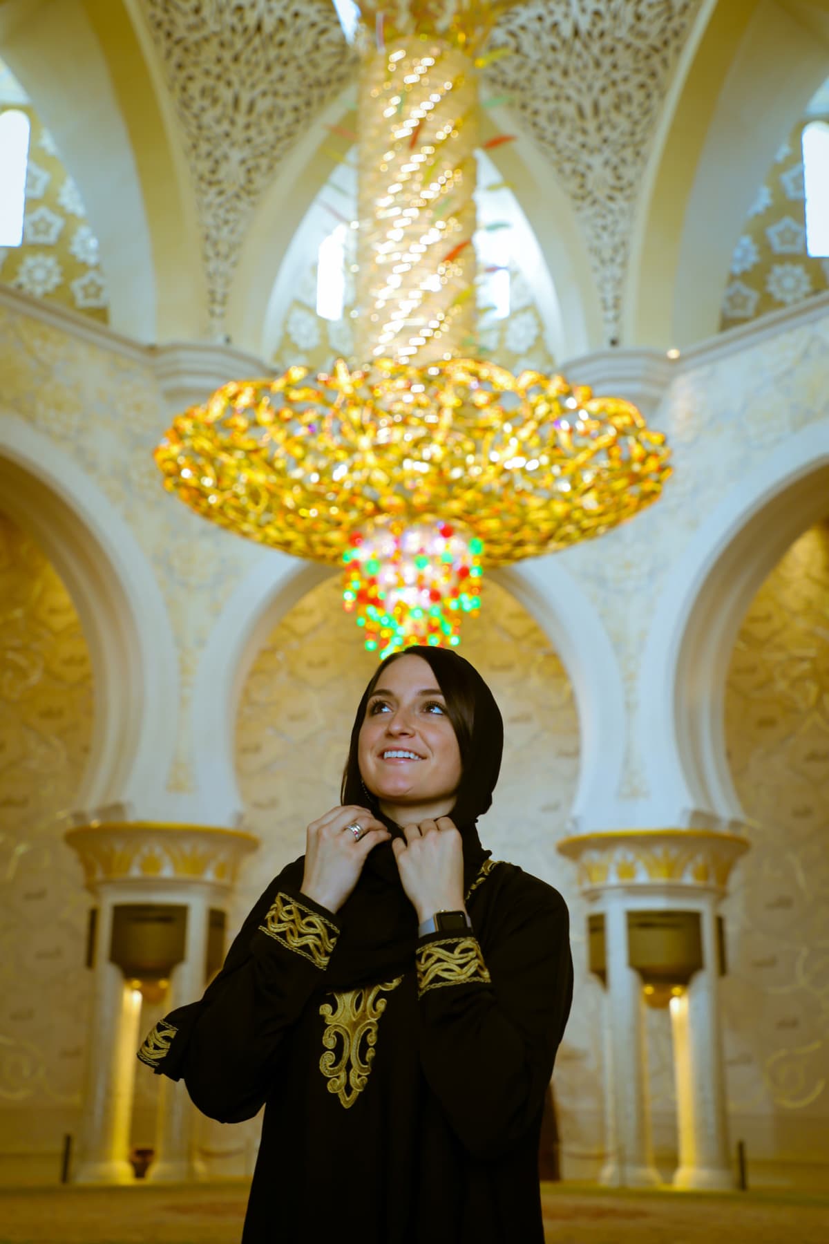 Abu Dhabi Premium City Tour from Dubai: Sheikh Zayed Mosque, Etihad Towers, Qasr Al Watan