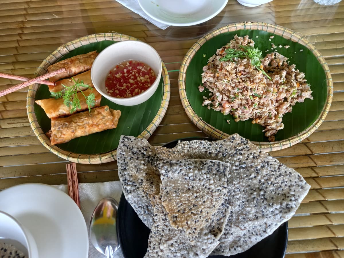 Thanh Toan Village Motorbike Tour with Cooking Class