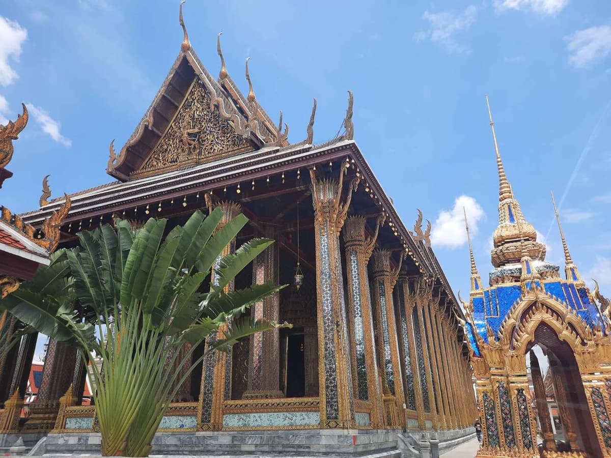 Grand Palace and Wat Phra Kaew Walking Tour