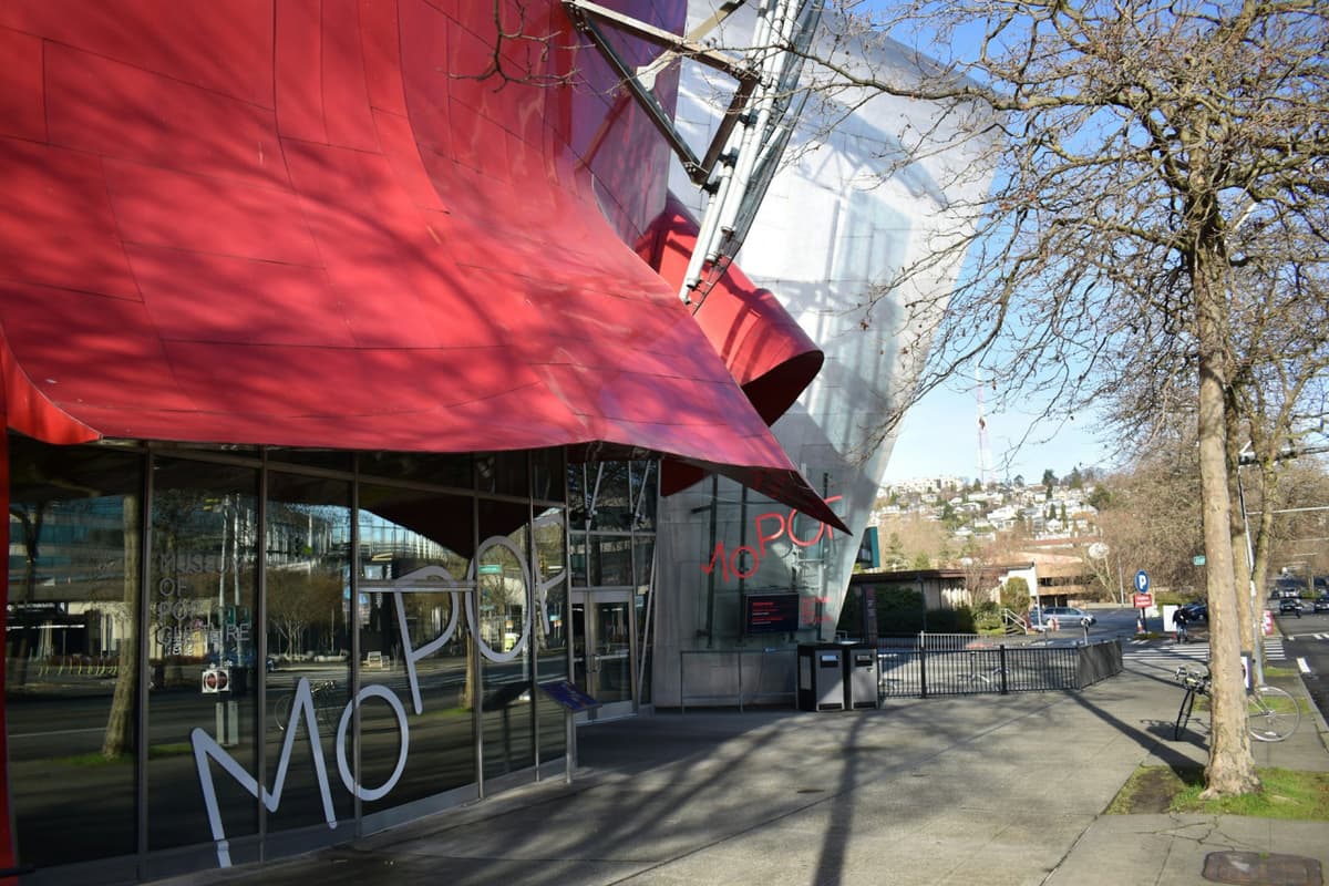Seattle Center & Space Needle: Guided Walking Tour