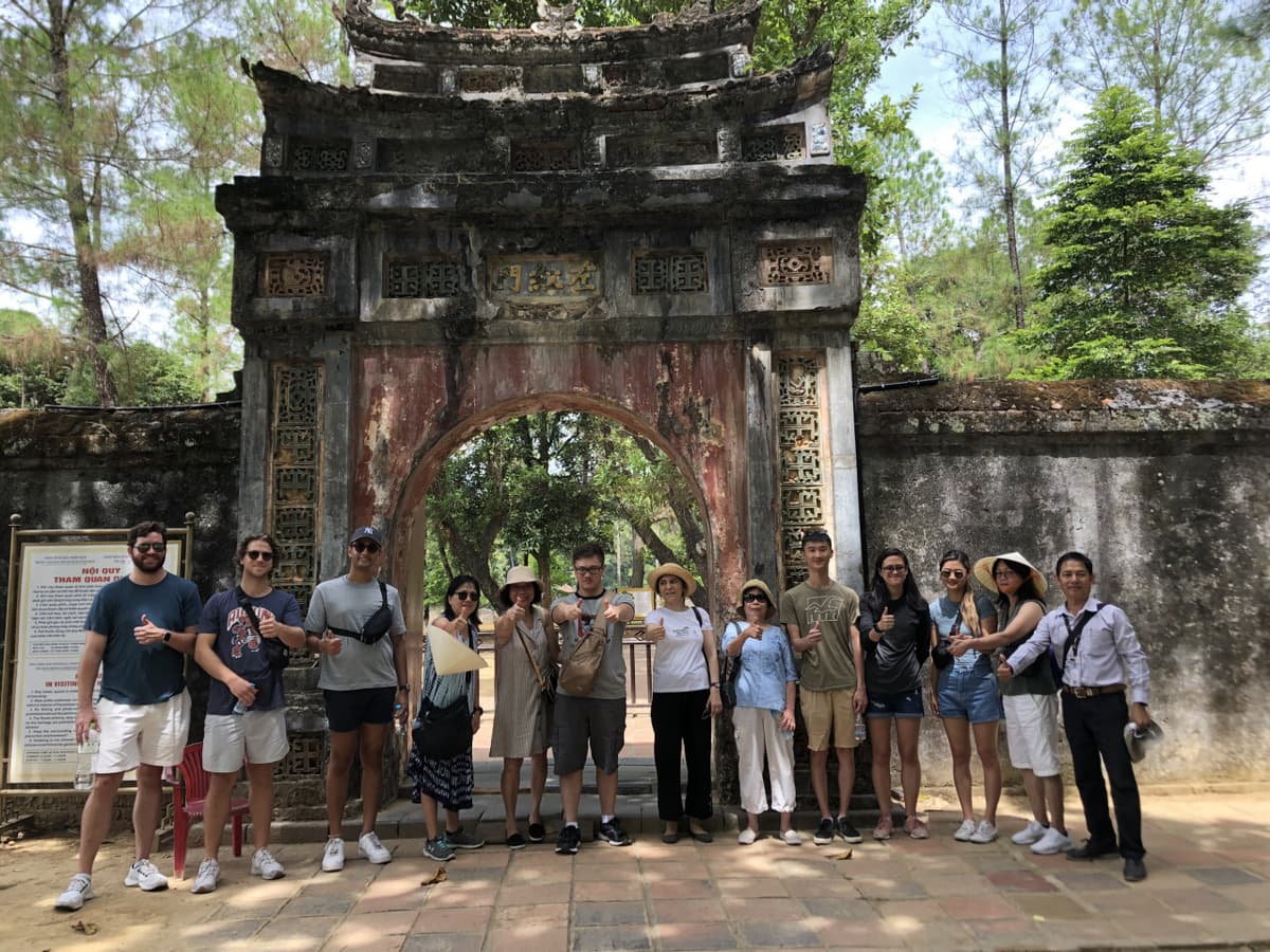 Hue City Tour with Dragon Boat Ride