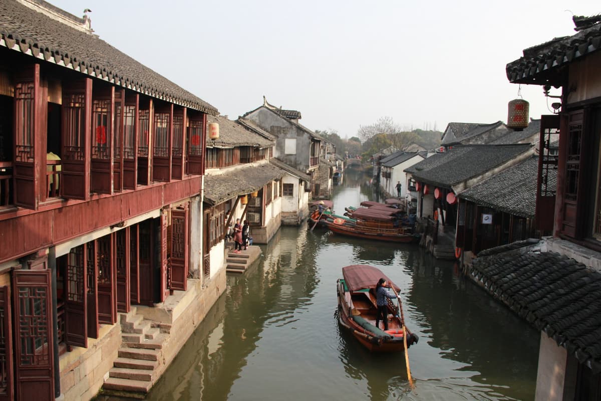 Suzhou City and Zhouzhuang Water Village Tour