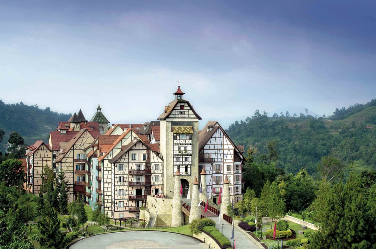 Colmar Tropicale Bukit Tinggi and Batu Caves Tour from Kuala Lumpur