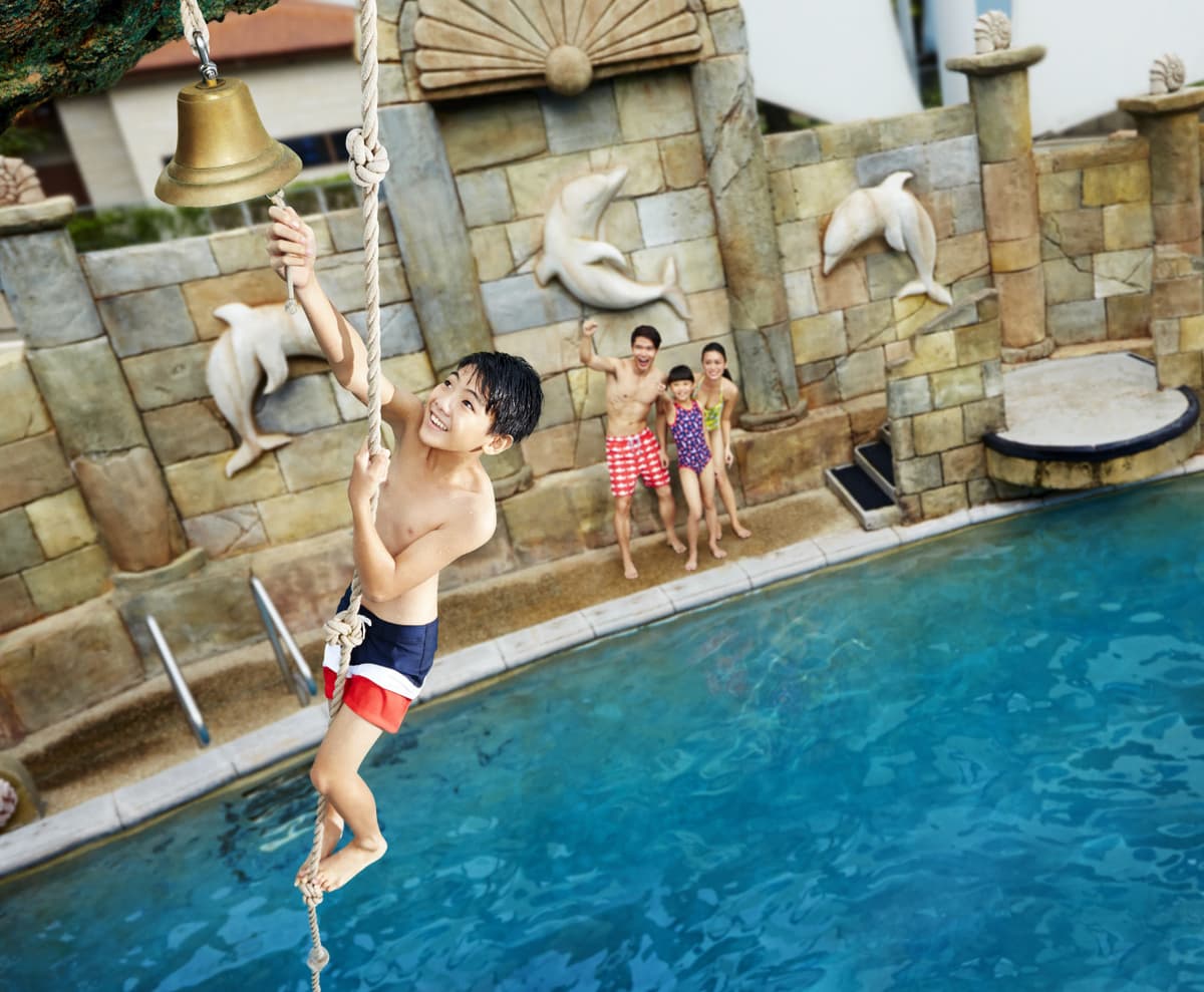Adventure Cove Waterpark Express Pass