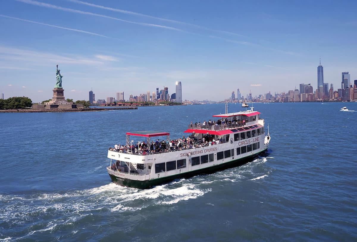 Circle Line "Statue of Liberty Midtown NYC" Cruise (1 hour): Reserved Straight-to-Board Ticket