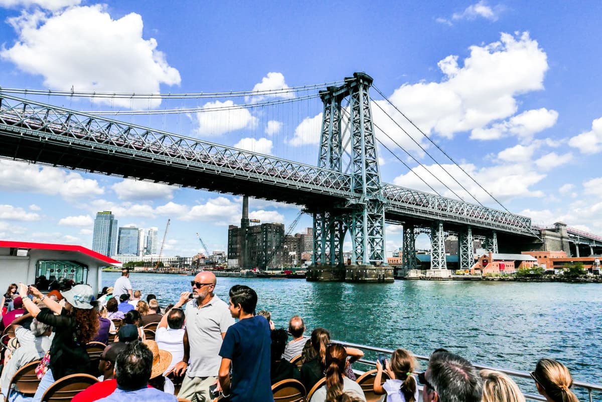 Circle Line "Best of NYC" Sightseeing Cruise (2.5 hours): Reserved Straight-to-Board Ticket