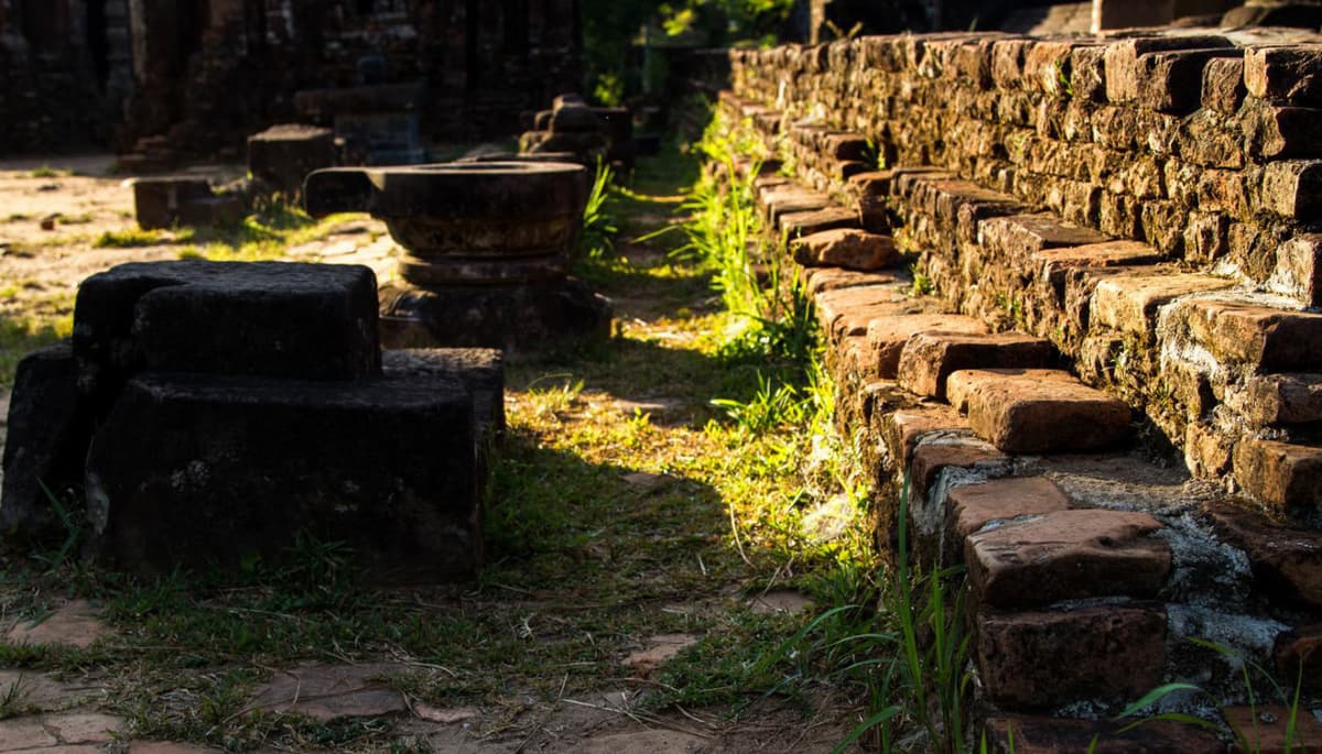 My Son Sanctuary and Hoi An Ancient Town Tour from Da Nang