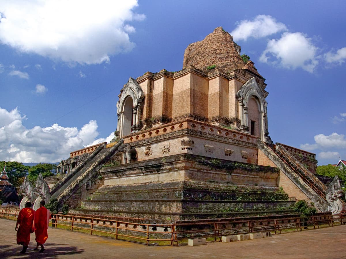 Chiang Mai Old City and Temples Walking Tour