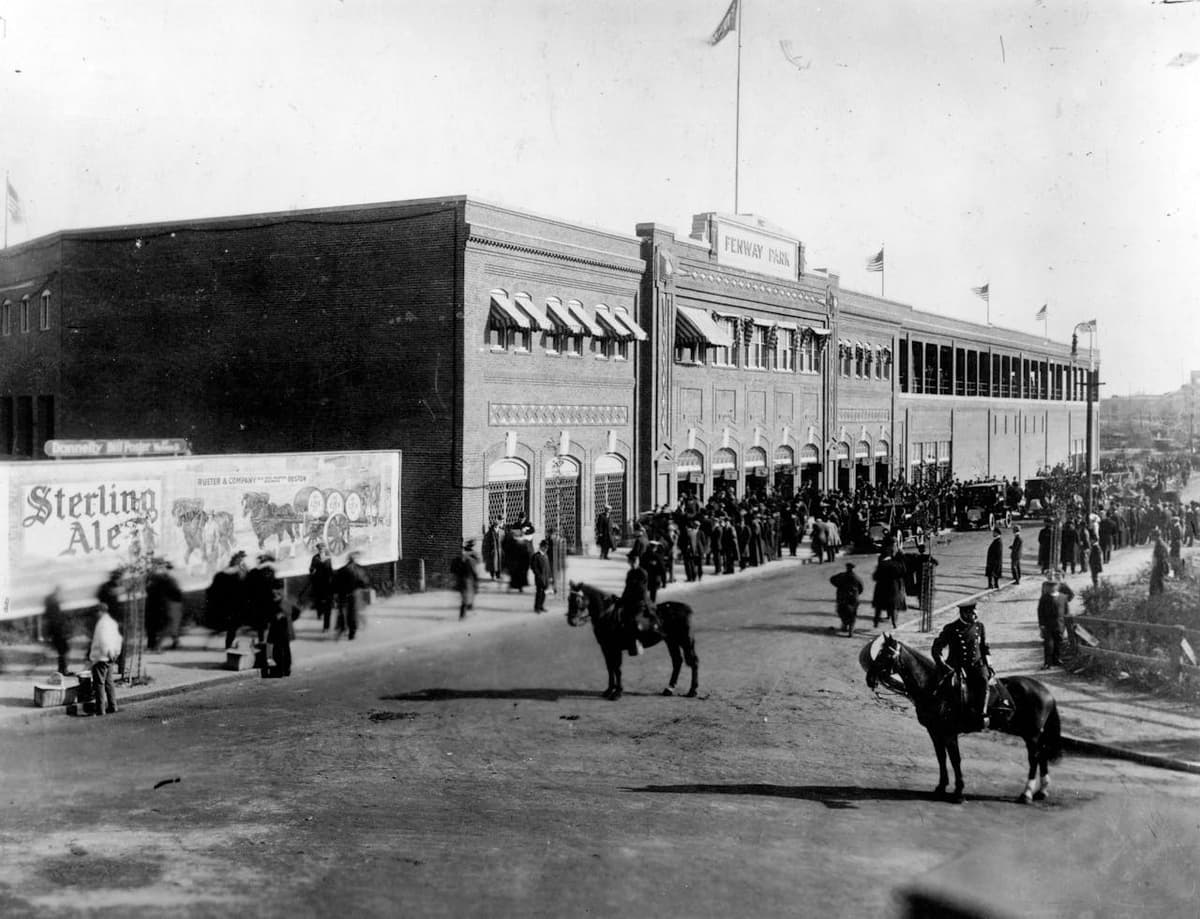 Fenway Park walking tour in Boston