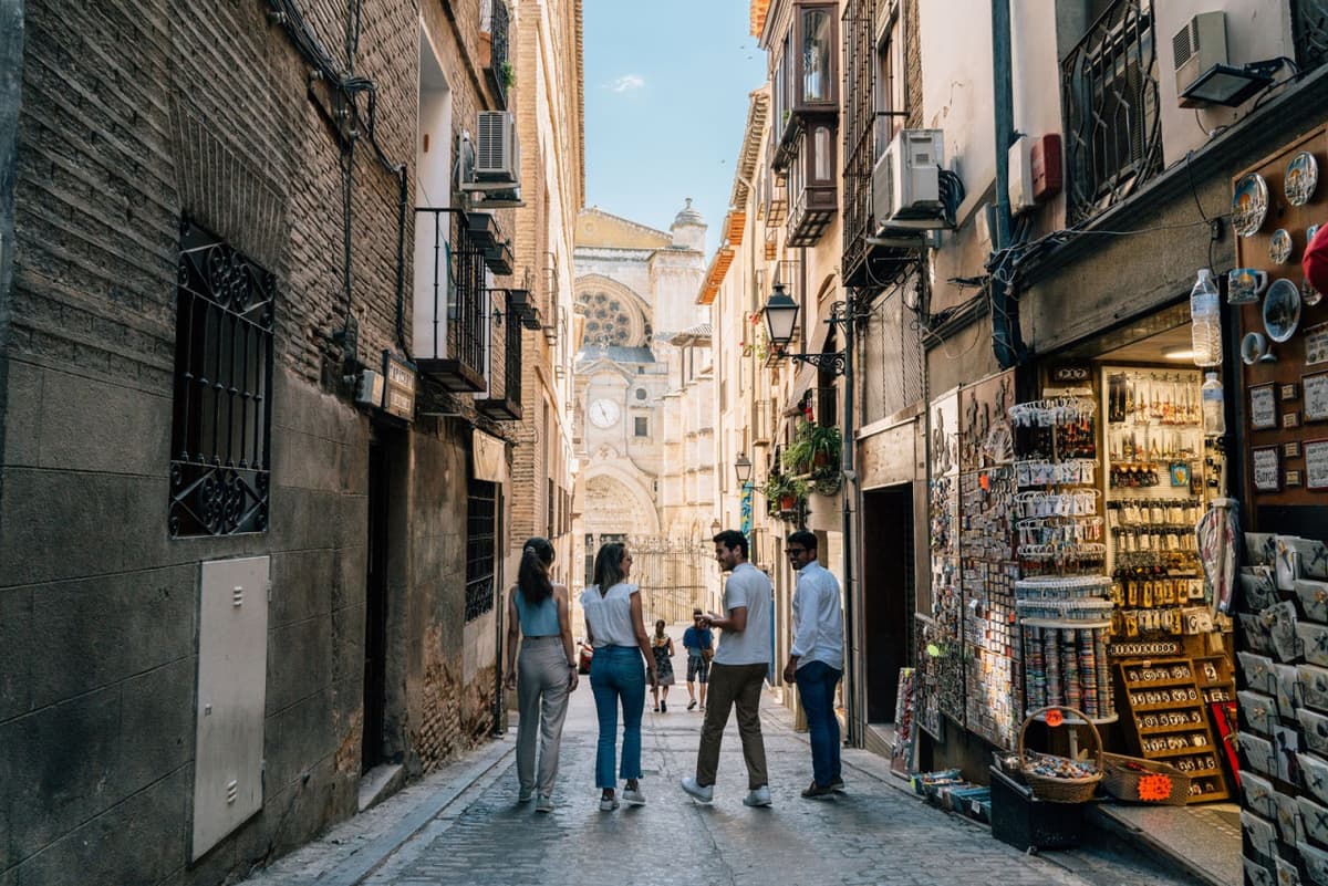 Toledo City Tour from Madrid with Wine Tasting Experience