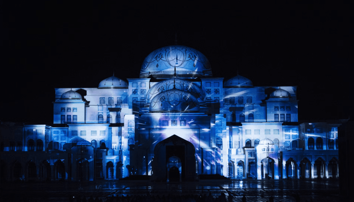 Abu Dhabi Full-Day Tour from Dubai: Sheikh Zayed Mosque, Emirates Palace, Corniche