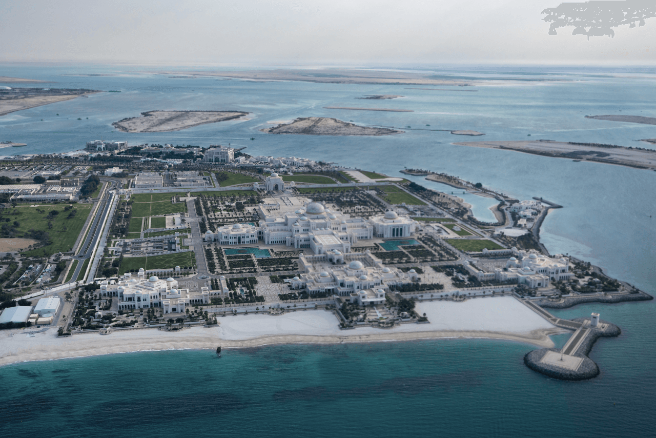 Abu Dhabi Helicopter Tour
