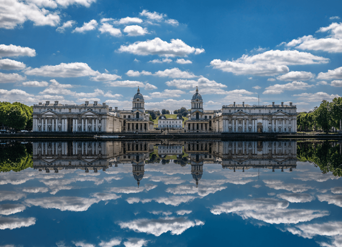 Thames River Sightseeing Cruise