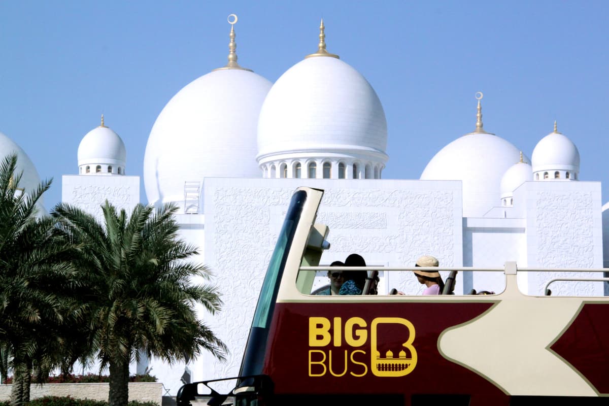 COMBO: Louvre Abu Dhabi Ticket + Big Bus Abu Dhabi Hop-on Hop-off Bus Tour
