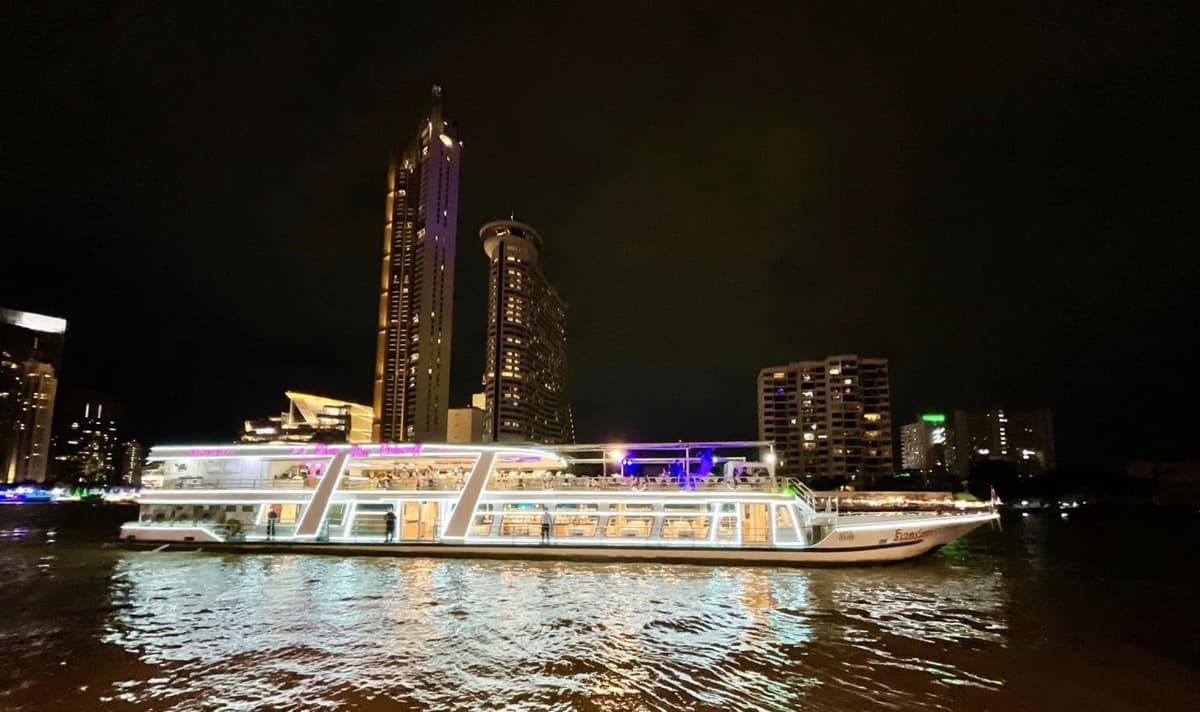 Chao Phraya Dinner Cruise aboard River Star Princess