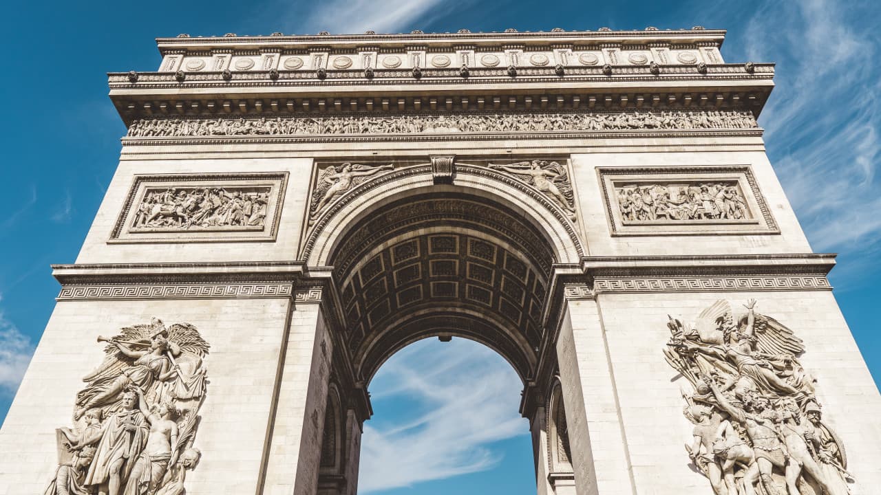 Paris Panoramic Bus Tour and Seine River Cruise