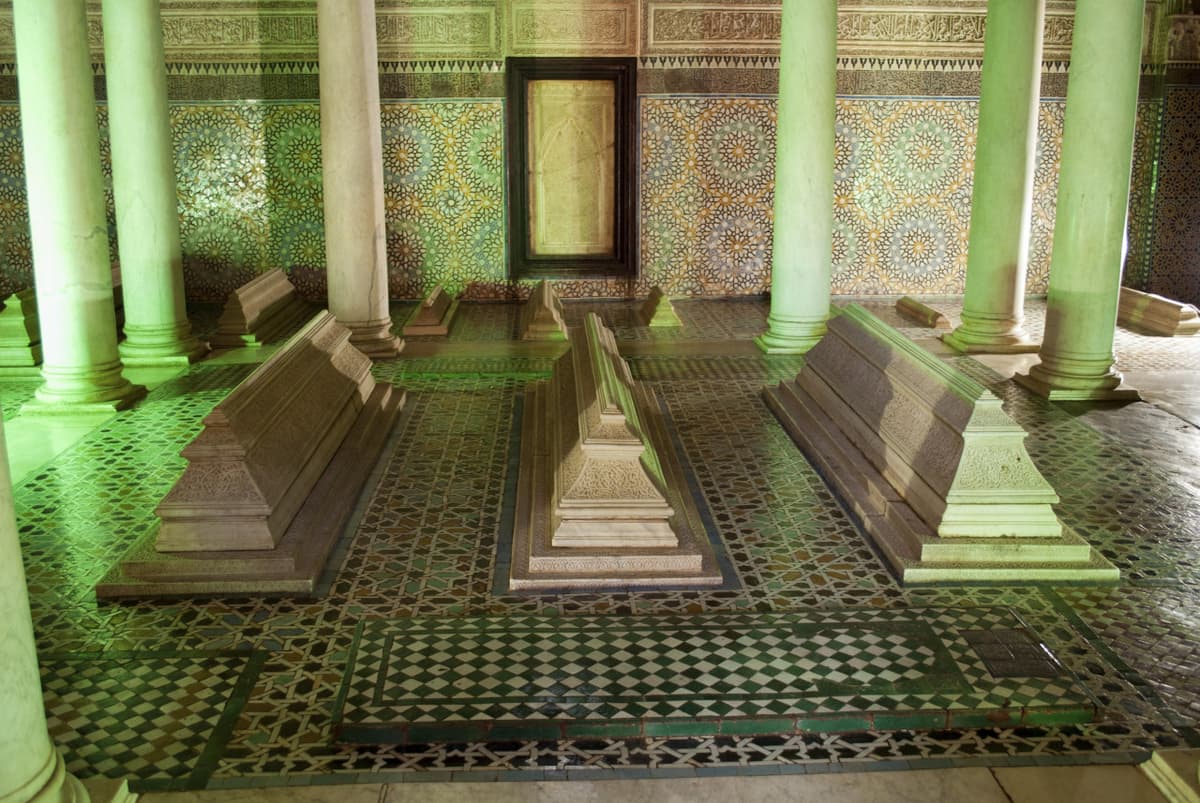 Marrakech Monuments Tour: Koutoubia Mosque, El Bahia Palace, Saadian Tombs