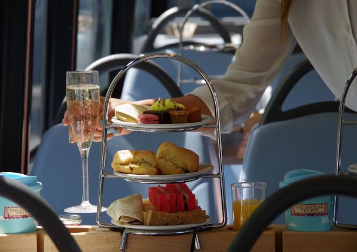 Afternoon Tea Bus with Panoramic Tour of London